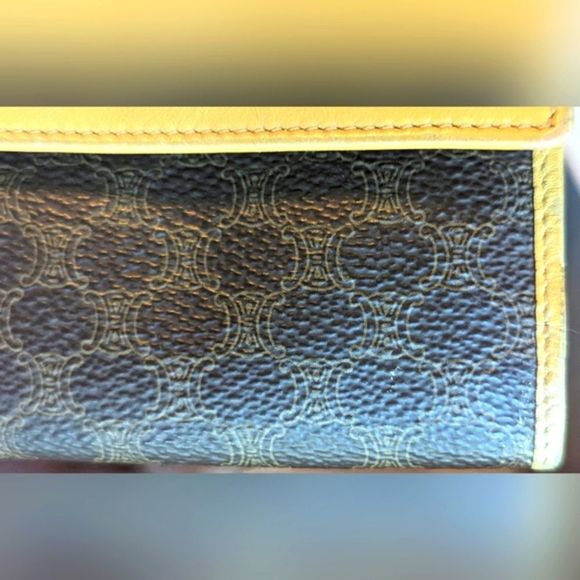 GUC brown/beige Vintage Celine Triomphe vintage compact tri fold macadam coated - Picture 7 of 9